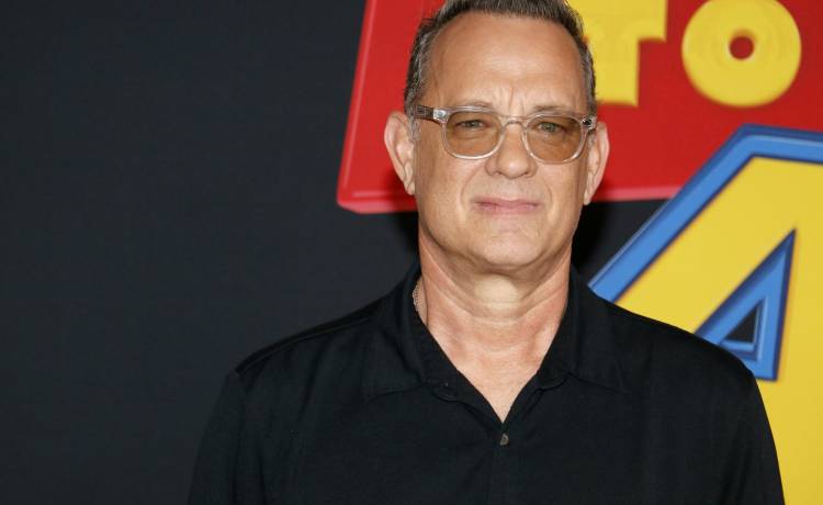 Tom Hanks pokazał się w "strasznej" fryzurze. Aktor nie jest zadowolony z tego, jak wygląda