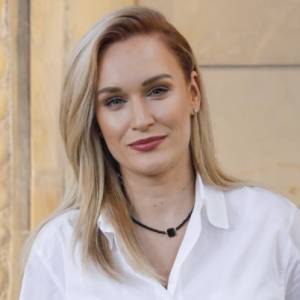 Kamila z "Rolnika" niczym gwiazda z Hollywood?! Metamorfoza rolniczki szokuje [WIDEO]