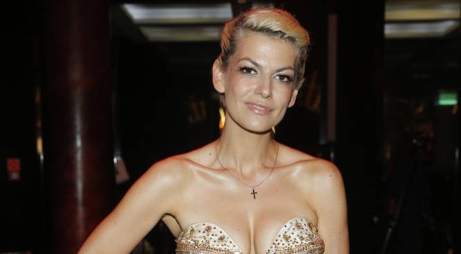 Alżbeta Lenska intymnie. Aktorka "M jak miłość" pozuje nago w wannie