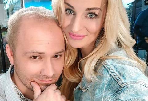 Uczestnik "Ślubu..." pół roku temu zdecydował się na zabieg przeszczepu włosów. Dziś prezentuje jego efekt                                       