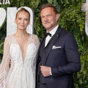 Edyta i Cezary Pazurowie wybrali się na wycieczkę do lasu. "Stary grzyb i ja". Fani zachwyceni  [ZDJĘCIA]