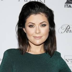 Katarzyna Cichopek w samym ręczniku. Gwiazda "M jak Miłość" sporo odsłoniła!