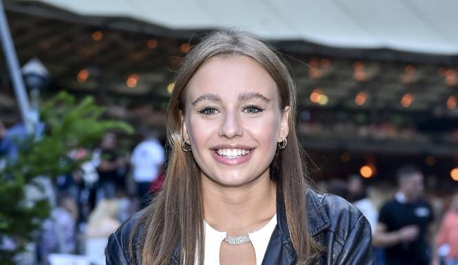 Oliwia Bieniuk w bieli. Nadchodzą wielkie zmiany w życiu 18-latki! [ZDJĘCIE]