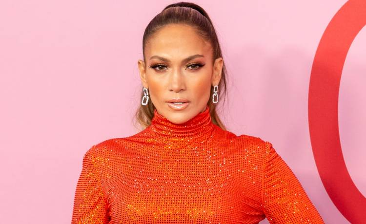 Jennifer Lopez kusi. Zmysłowy kadr z łóżka robi wrażenie!