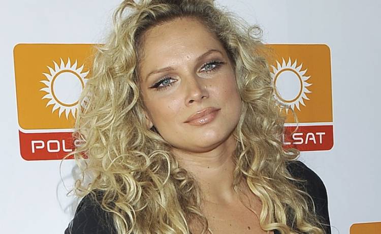 Joanna Liszowska z nową fryzurą! Gdzie podziały się jej loki?!