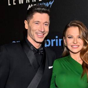 Wspólne zdjęcie Roberta Lewandowskiego i Penelope Cruz. Przytulili się. Jest komentarz Anny! [FOTO]