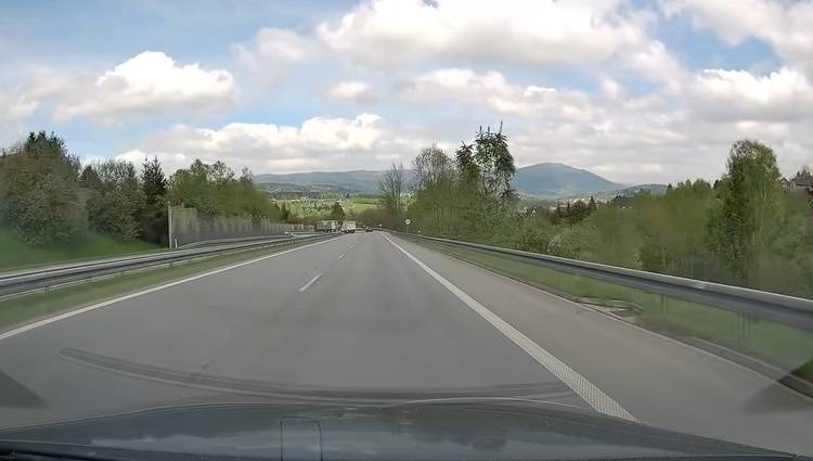 Nie uwierzysz, co zrobił ten kierowca na Zakopiance! Internauci oburzeni [WIDEO]