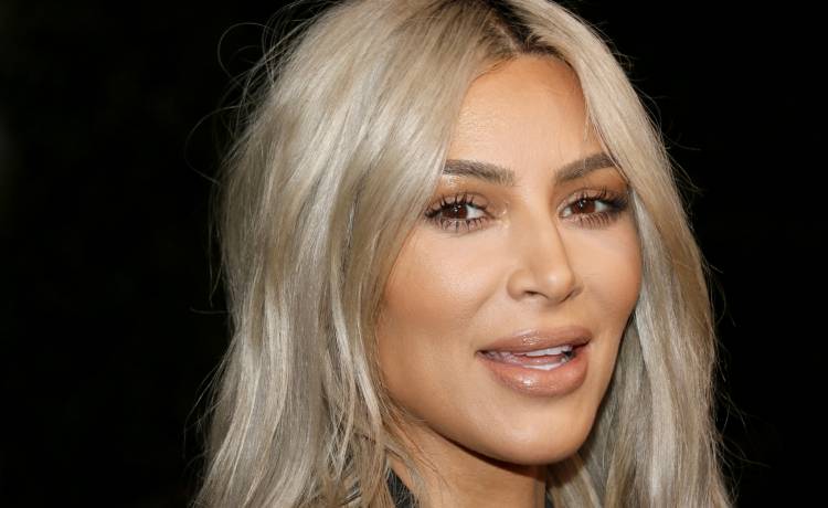 [ZDJĘCIA] Szokujące nagranie z domu Kim Kardashian! Zobacz, ile celebrytka ma... lodówek