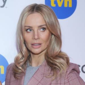 Agnieszka Woźniak-Starak wróciła na salony. Na gali Herbapolu pojawiła się z teściami
