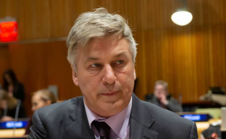 Śmierć na planie filmu "Rust". Producent komentuje. Mimo wszystko western zostanie ukończony?                                                                