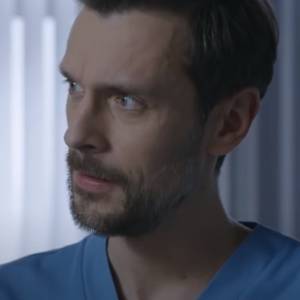 "Zakochani po uszy". Maciej Łagodziński odchodzi z serialu! Odpowiedź produkcji na mocną wypowiedź aktora               