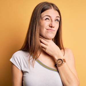 Sezon przeziębień rozpoczęty? Znamy domowe sposoby na ból gardła i chrypkę