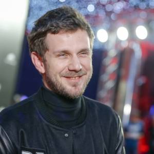 Antek Królikowski potwierdza, że ma nową dziewczynę! To popularna aktorka [FOTO]                      