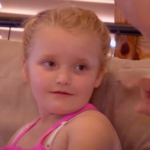 Tak teraz wygląda kilkulatka, która brała udział w programie "Mała piękność". To już nastolatka! [ZDJĘCIA]