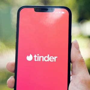 Tinder wprowadza nową funkcję. Udostępnij szczegóły randki swoim bliskimi!