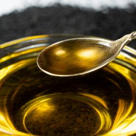 Olej z ostropestu plamistego – naturalny sprzymierzeniec zdrowej wątroby