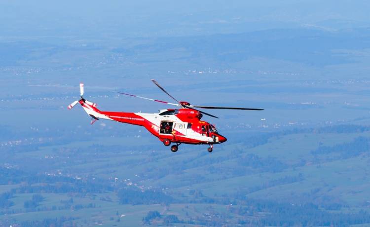 Jeden telefon, a nie doszłoby do takiej sytuacji. Śmigłowiec, toprowcy i policja relacjonują poszukiwania "tajemniczego" turysty