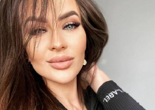 Mała Ania z "Warsaw Shore" na nowym zdjęciu. Luźna koszulka nie zdołała zakryć ciążowych krągłości! "Piękny brzusio, kwitniesz!"