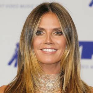 Lubicie halloweenowe kreacje? Heidi Klum pokazała się w realistycznym kostiumie robaka! [FOTO]