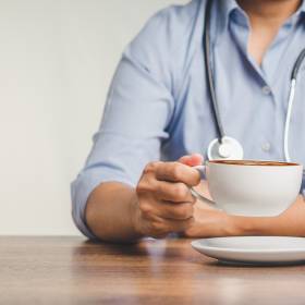 Codziennie pijesz kawę? Tak wpływa na twój organizm 