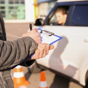 Pijany zdawał egzamin na prawo jazdy, które wcześniej stracił za jazdę pod wpływem alkoholu