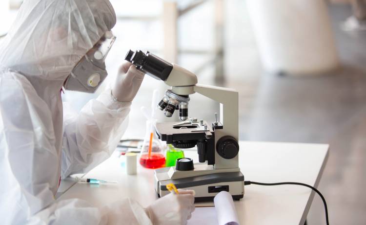 Nowe zasady testowania na COVID-19. Co się zmienia?