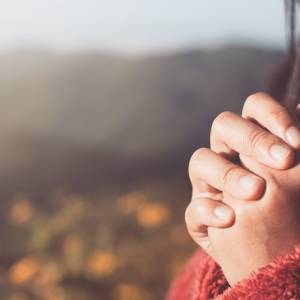 Odpust zupełny za zmarłych – jak go uzyskać?