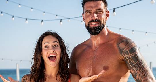 Bartek i Karolina z "Love Island 8" wywołali skandal tuż po finale. Czy nadal mają ze sobą kontakt?