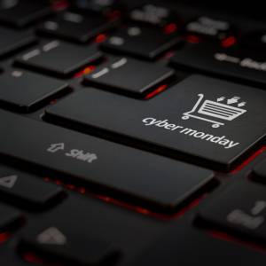 Cyber Monday 2020. Sprawdź, jak bezpiecznie kupować w zagranicznych sklepach