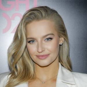 Karolina Pisarek pręży ciało w wodzie. Rozpaliła zmysły internautów. "Boska" [WIDEO]