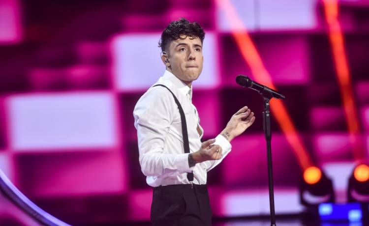 Nowy Rok 2021. Gwiazdy życzą swoim fanom wszystkiego dobrego! Co napisały Anna Lewandowska, czy Izabella Krzan?