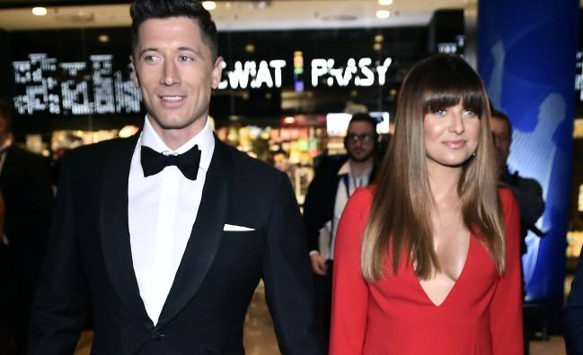Robert Lewandowski znów to zrobił! Anna Lewandowska komentuje ostatnie poczynania męża. Jej wpis wszystko zdradza! [ZDJĘCIE]