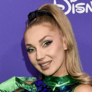 Cleo zachwyca w jacuzzi. Gwiazda odważnie eksponuje dekolt. "Cudowna" [FOTO]