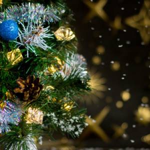 Czego symbolem jest łańcuch na choinkę? Bożonarodzeniowa ozdoba ma wiele znaczeń!