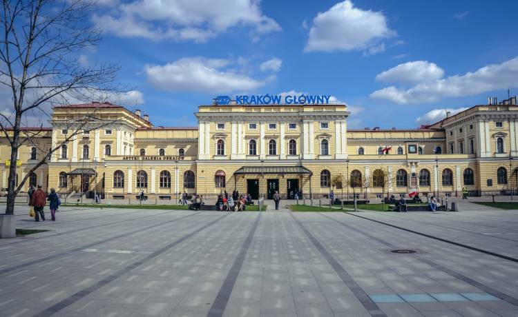 Paraliż na Dworcu Głównym w Krakowie. Opóźnienia są gigantyczne