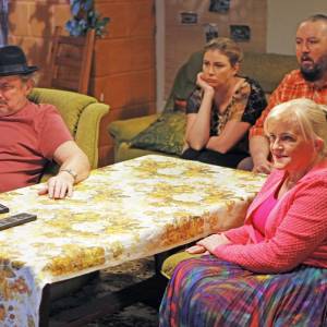 "Świat według Kiepskich". Kim zostanie zastąpiony Dariusz Gnatowski? Produkcja zabrała głos                                             