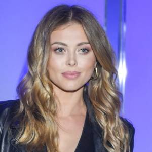 Joanna Opozda z pierścionkiem na palcu. W komentarzach pytanie o zaręczyny!