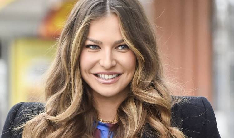 Anna Lewandowska w kusym topie. Internauci patrzą tylko na jedno! "Ale forma"