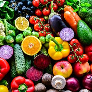 Zaskakujący lider wśród źródeł witaminy C. Odkryj, co jeść, by nie chorować 