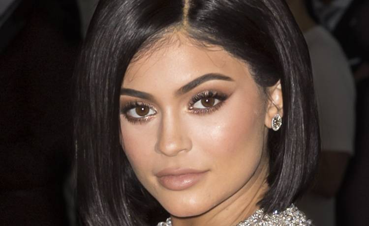 Khloe Kardashian opublikowała niezwykłe zdjęcie. Chodzi o urodziny Kylie Jenner!