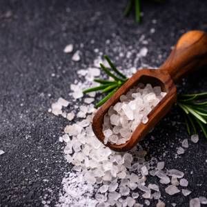 Wystarczą dwa kuchenne składniki. Zwalczysz wilgoć i szkodniki 