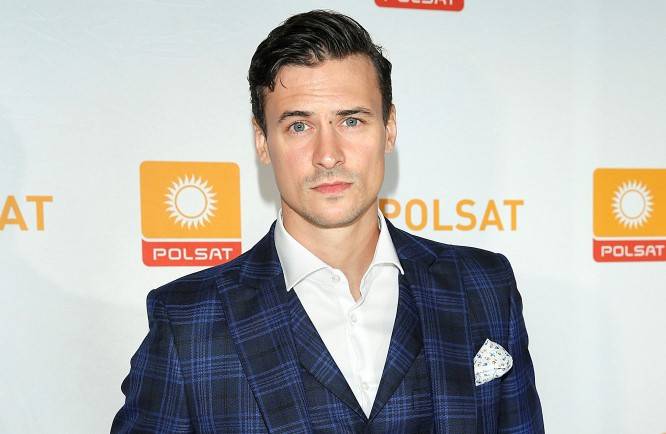 Mateusz Damięcki padł ofiarą oszustwa. Ostrzegł swoich fanów