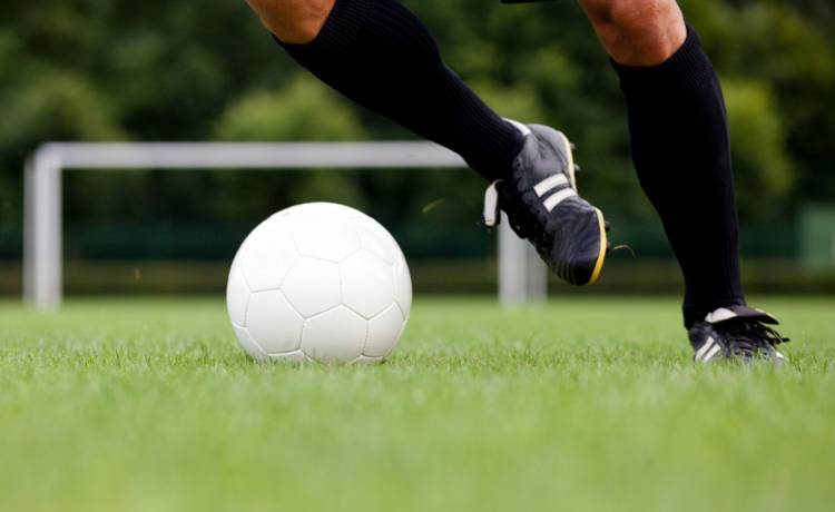 Polski piłkarz miał wypadek samochodowy. Do sieci trafiły zdjęcia