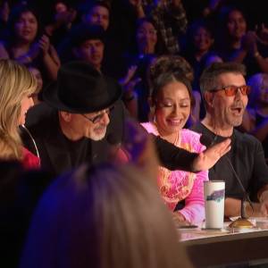 Ludzie płakali, a juror wcisnął "złoty przycisk"! Niewidomy 27-latek z autyzmem wygra "Mam talent"? [WIDEO]