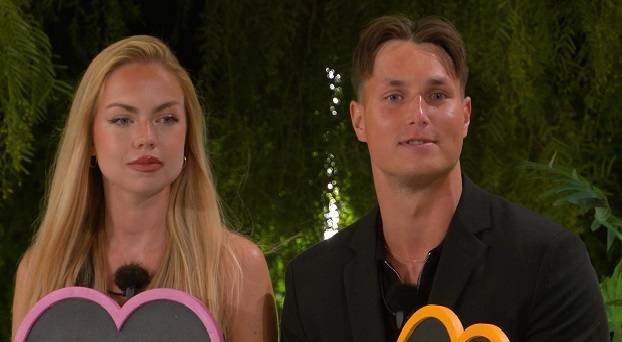 Jarek z "Love Island" zaskoczył wyznaniem na temat relacji z Zuzą. "Podjęliśmy wspólną decyzję"