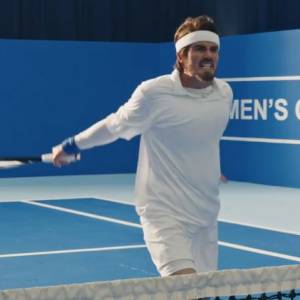 Taylor Swift w roli mężczyzny! Najnowszy teledysk w reżyserii piosenkarki zaskakuje