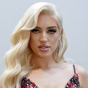 Derpienski bawiła się na wieczorze panieńskim. Spójrzcie tylko na ten strój! [FOTO]