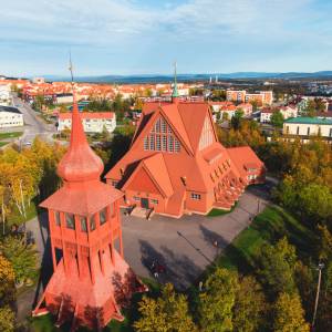 Ważący 700 ton kościół przeniesiony w całości. Historyczny wyczyn w Szwecji 