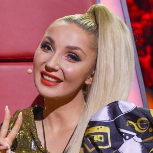 Cleo odmieniona. 40-letnia wokalistka ścięła włosy! Doczepiany kucyk poszedł w odstawkę [ZDJĘCIE]