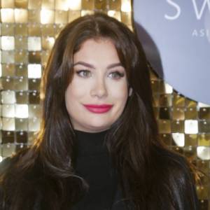 Marietta Witkowska z "Hotelu Paradise" wychodzi za mąż. Pokazała suknię ślubną. Fani podzieleni. "Coś jest nie tak" [FOTO]